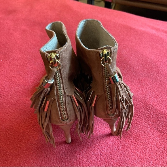 RACHEL ZOE Sz 9 Suede Bootie Sandals w/ Fringe Golden Accents Zipper  Tassels - Picture 3 of 10